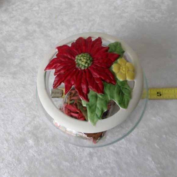 🎁Vintage Jade Porcelain and Glass Potpourri Keeper/Trinket by Christmas Avenue - Picture 10 of 11